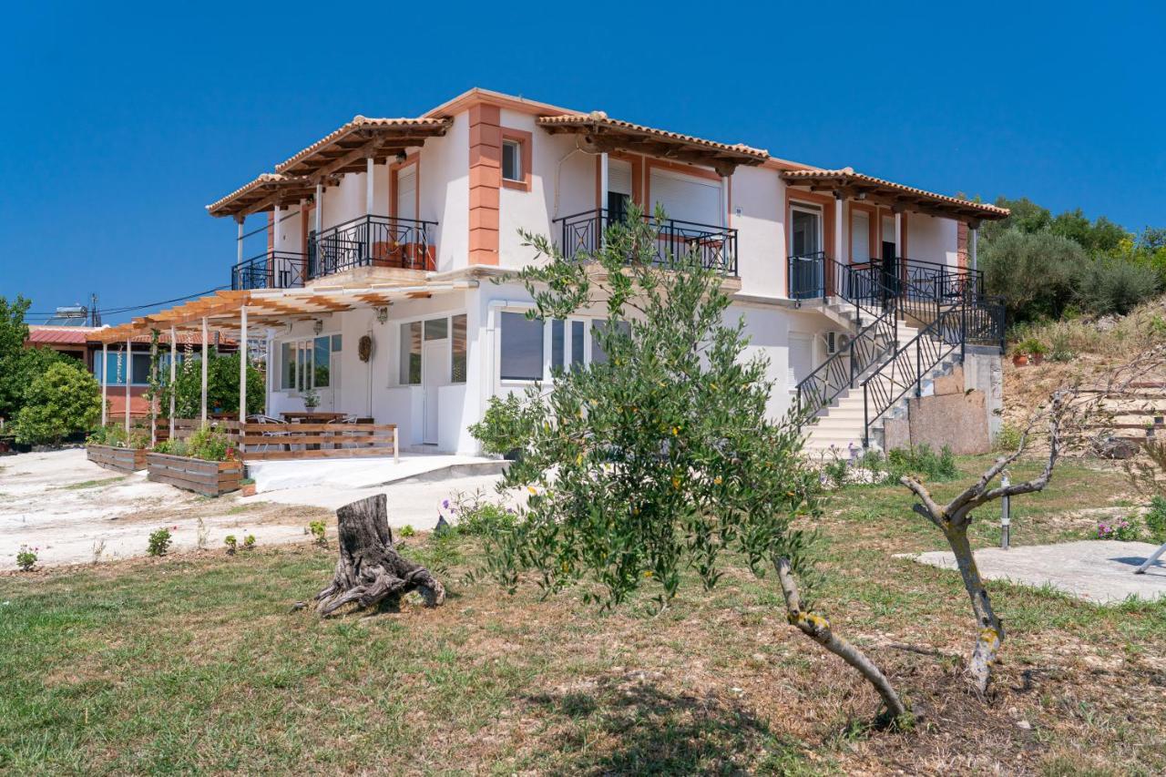 Casa Di Colona Studio Lixouri Bagian luar foto