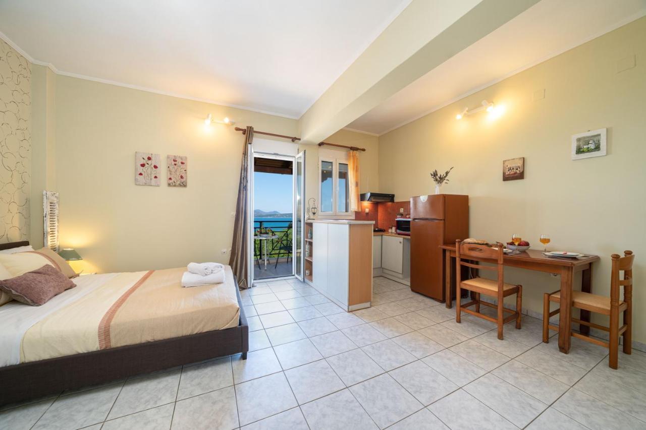 Casa Di Colona Studio Lixouri Bagian luar foto
