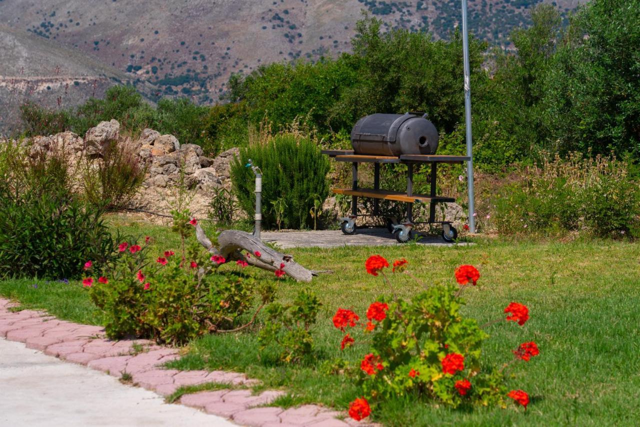Casa Di Colona Studio Lixouri Bagian luar foto